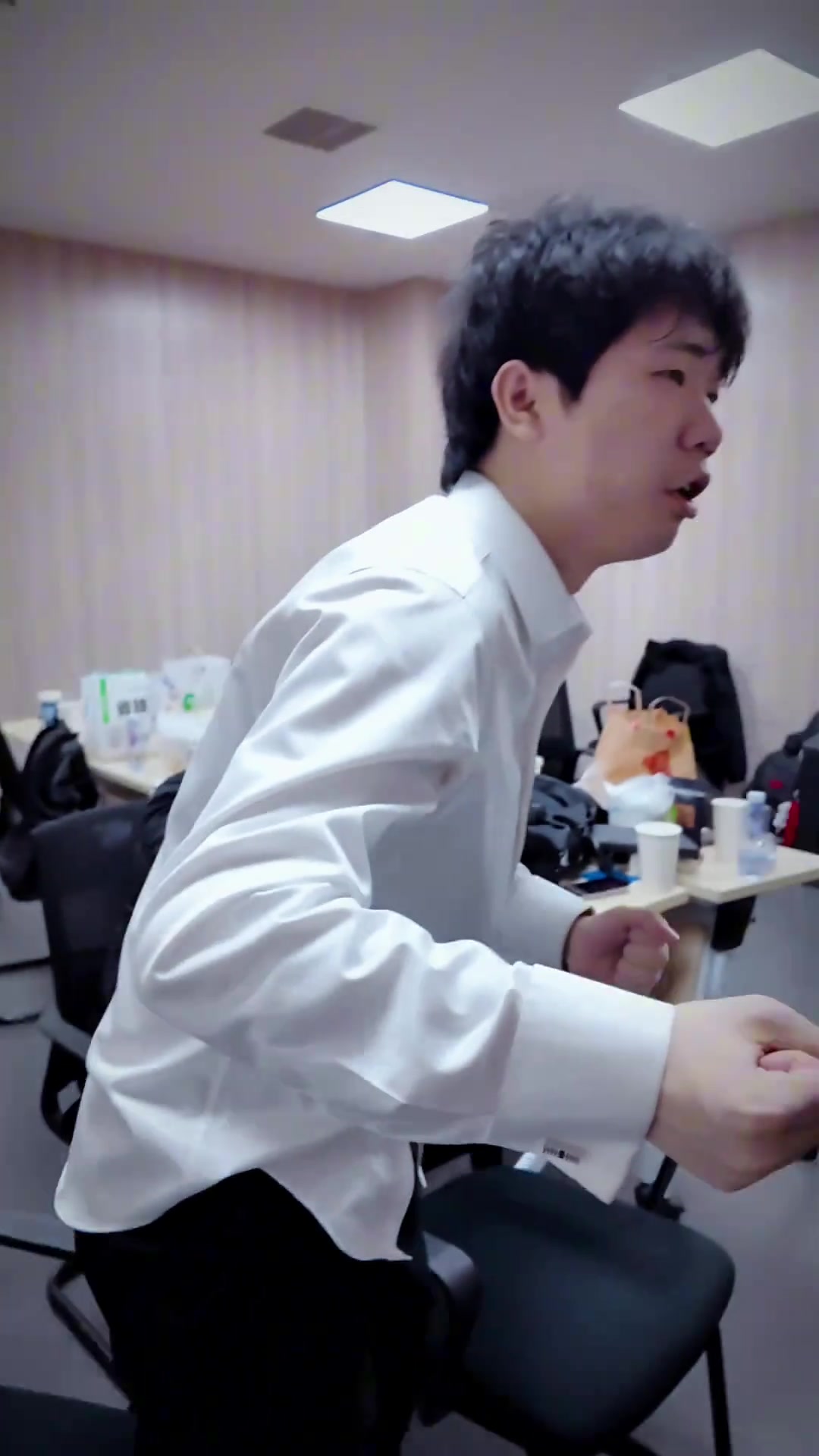 WE教练马老师落泪：登峰组教练，你做到了，一路走来的不易啊😭
